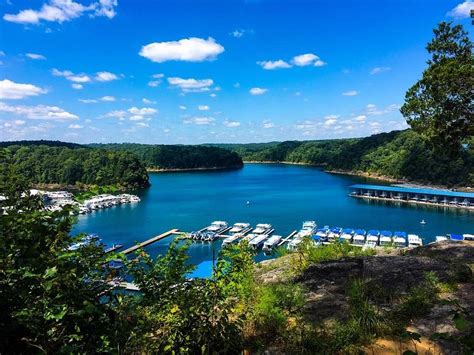 Lake cumberland resort park - Jul 21, 2017 · The banks near the waterfall are short ledges with trees close to the water. *Before Lake Cumberland was created, Bell\’s Mill was located here. BEAVER CREEK: Twyford Point – N 36° 8304\’ W 84° 9385\’ – There is a lovely waterfall located in the Twyford Point area of Lake Cumberland – I believe these are the coordinates. Someone ... 